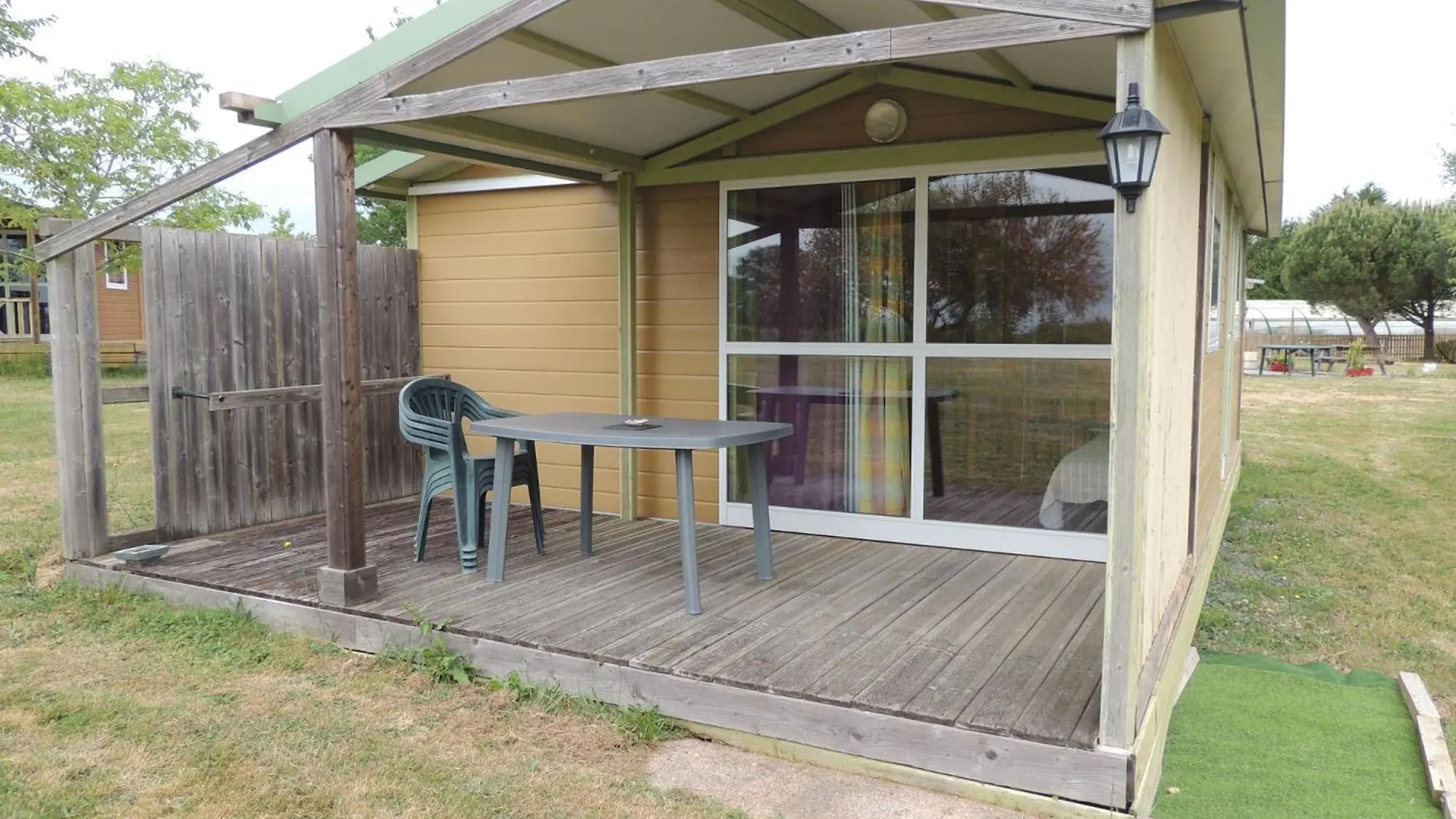 Campsite Chalet 4 Personnes Maxi Tout Confort Location En Gite Chazemais