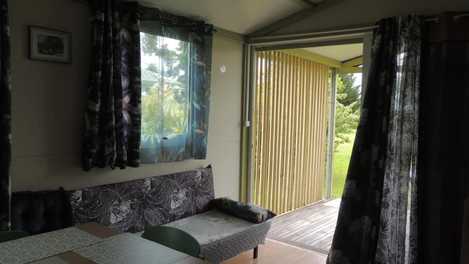 Campsite Chalet 4 Personnes Maxi Tout Confort Location En Gite Chazemais