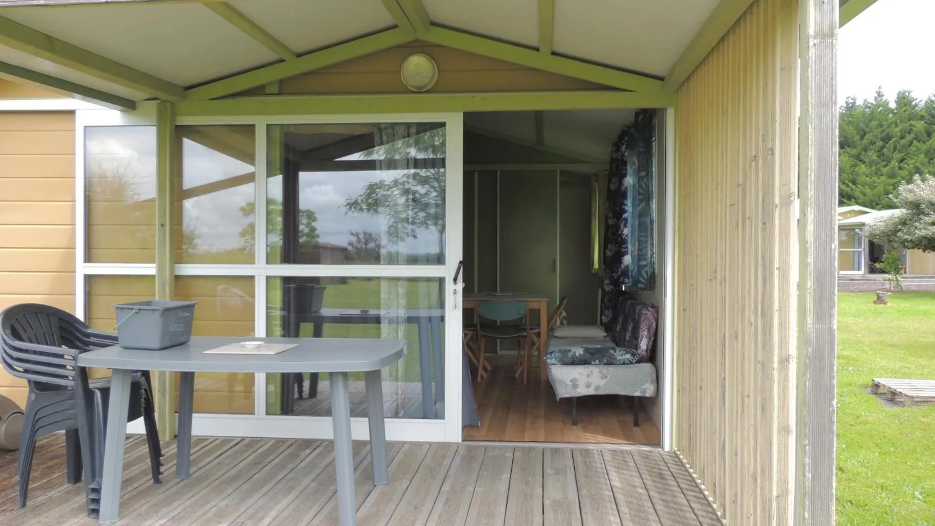 Chalet 4 Personnes Maxi Tout Confort Location En Gite Chazemais