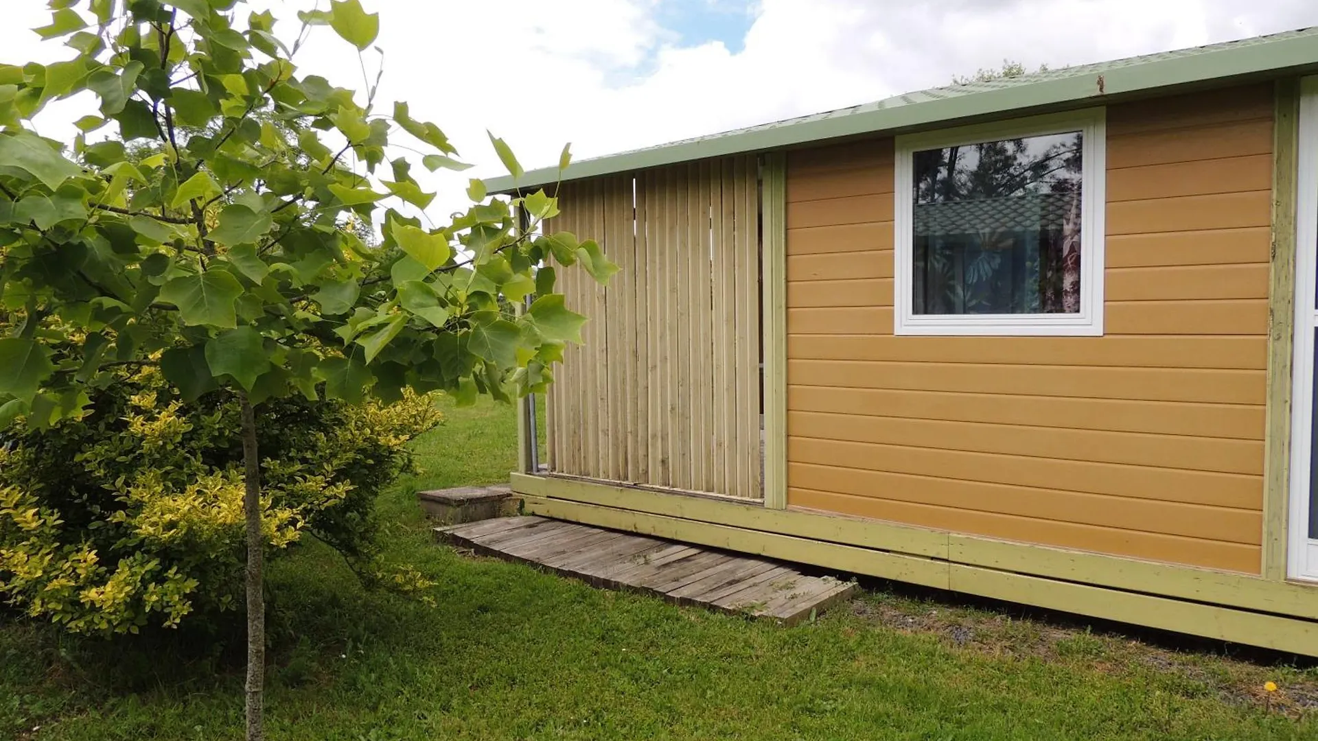 Campsite Chalet 4 Personnes Maxi Tout Confort Location En Gite Chazemais